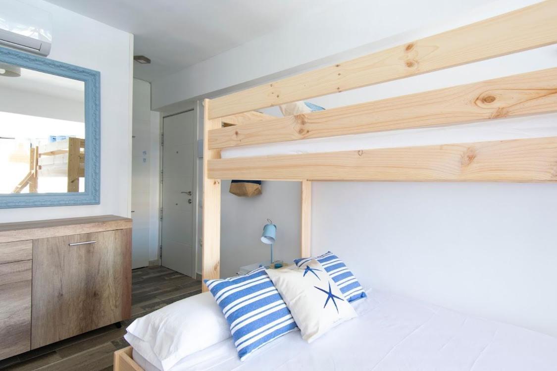 Apartbeach La Brisa Y Frente Playa La Pineda Exterior foto